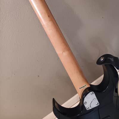 2001 Washburn WR-150 "Shredder" "Super-Strat" great shape image 10