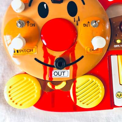 Circuit bent toy keyboard image 2