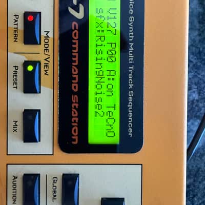 E-MU Systems XL7 AND Orbit 3 2001 - Yellow image 14