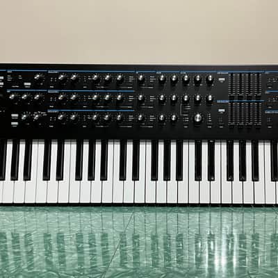 Novation Summit Black/brown image 1