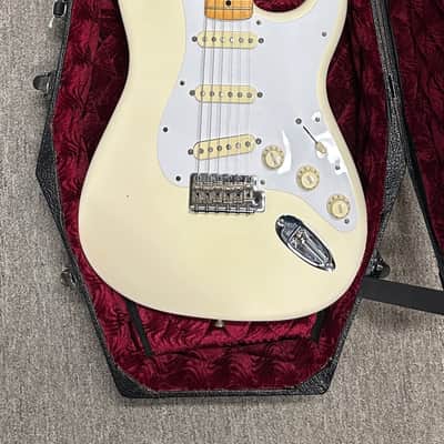 Fender FSR Guitar Center 60s Reverse Headstock Strat (2007) - Olympic White #79287 with Hard Case image 7
