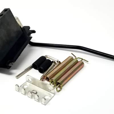 Brio 52.5mm Steel Saddles, Full Steel Block, 2 Point Stud Style Tremolo Bridge for American S-Style Black image 3