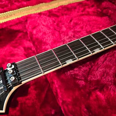ESP LTD H3-1000 FR WITH CASE 2020 - Present - See Thru Black Sunburst image 4