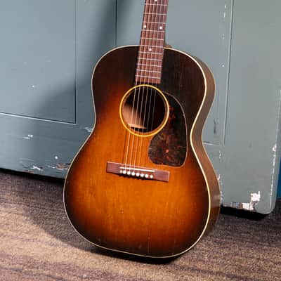 Gibson LG-2 1942 - 1945 | Reverb