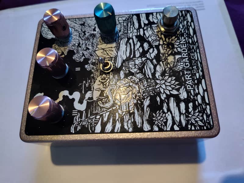 Mask Audio Electronics Part Garden 2020s - Rose Gold image 1