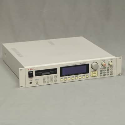 Akai S3000 Xl (09/10) image 2