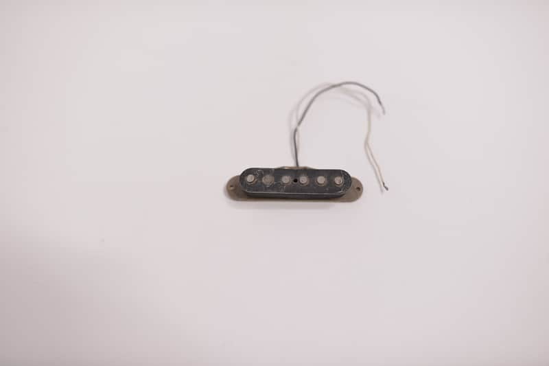 1975 Vintage Fender Stratocaster Middle Neck Pickup Gray-Bottom Flat-Pole 5.35K Electric Guitar 1970's image 1