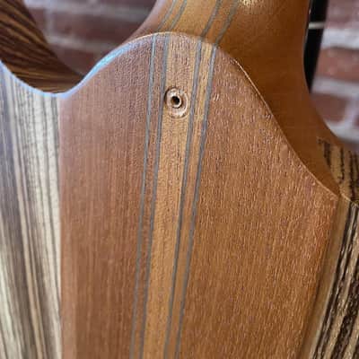 Gibson 2007 Thunderbird Zebrawood with Case image 10