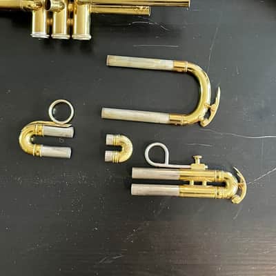Vintage King  Symphony 20 Trumpet w/original case and cover image 5