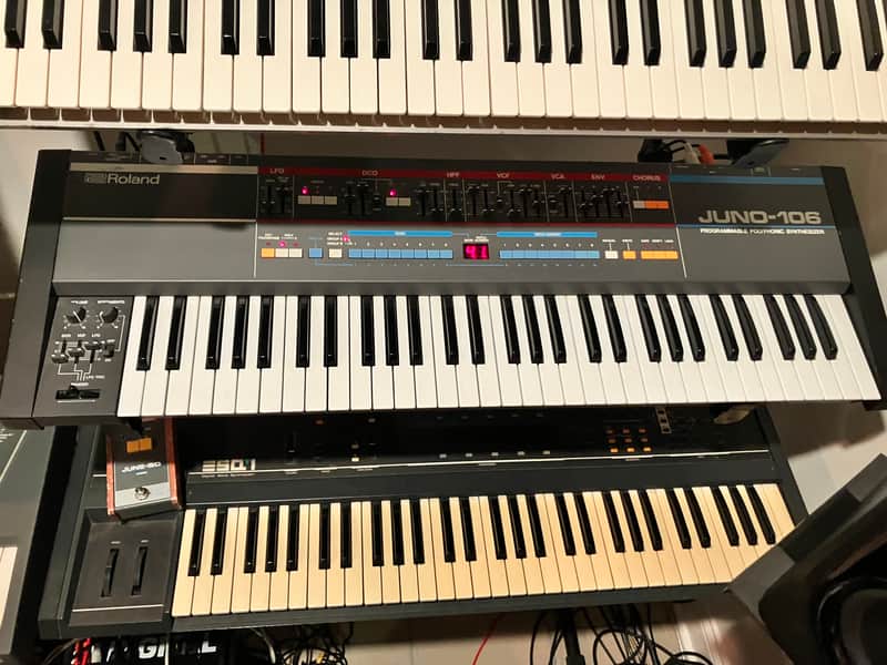 Roland Juno-106 61-Key Programmable Polyphonic Synthesizer 1984 - 1985 - Black image 1