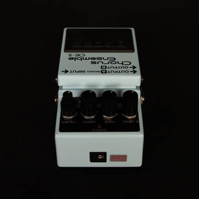BOSS CE-5 Chorus Ensemble Pedal image 3