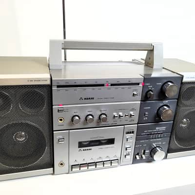 Asahi RD-830R Portable AM/FM Stereo Radio Cassette Recorder image 2