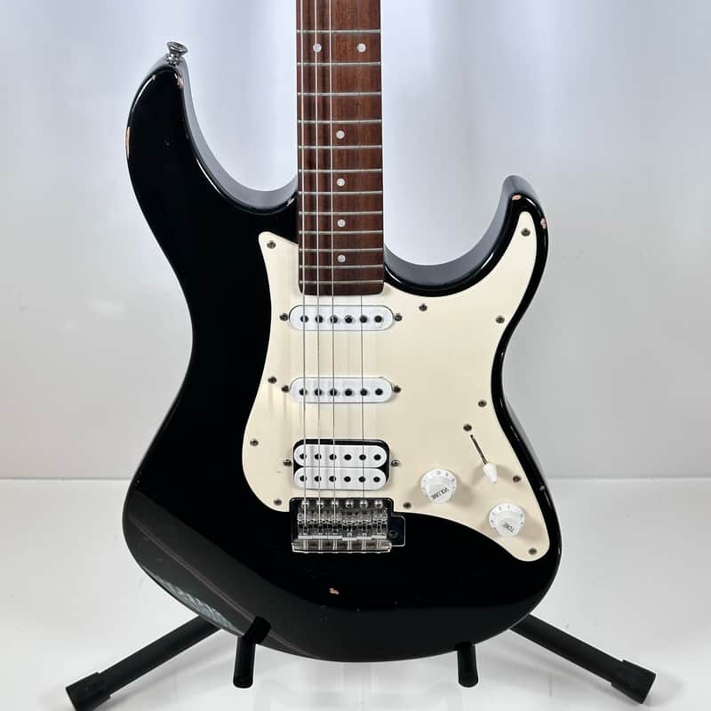 Yamaha EG 112C Electric Guitar (Made in China) | Reverb Canada