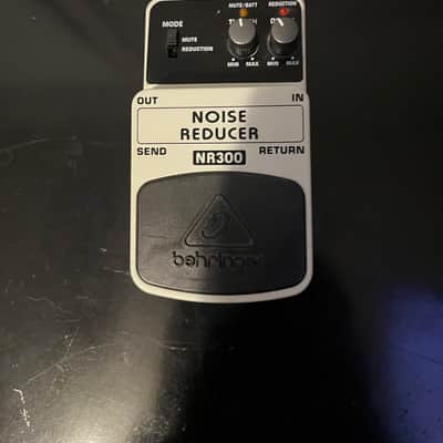 Behringer NR300 Noise Reducer Pedal image 1