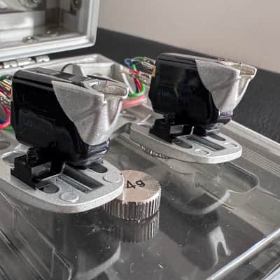 2 X Stanton 680.V3 Phono Cartridges (Twin Pack) with Stanton Headshells and Case image 7