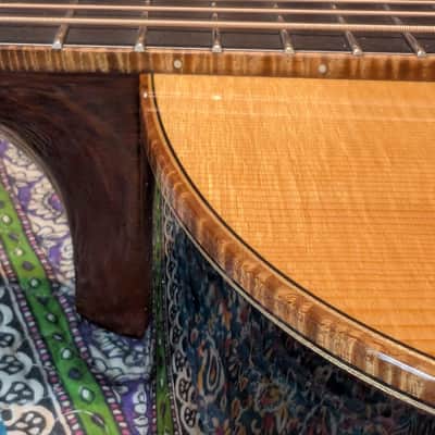 Bourgeois Small Jumbo Custom Hide Glue German Spruce top2013 - Gloss image 8