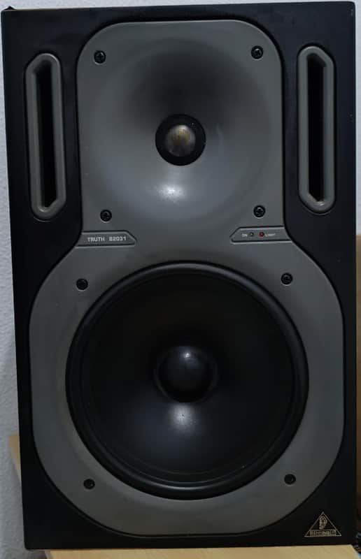 Behringer Truth B2031A 8.75" Powered Studio Monitors (Pair) 2004 - Present - Black image 1