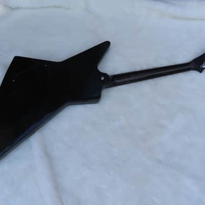 GIBSON 2012 76' REISSUE EXPLORER STANDARD EBONY 1 OWNER near MINT! with PAPERWORK! image 2