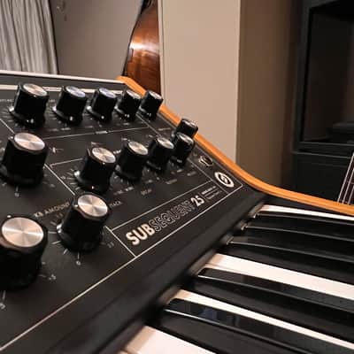 Moog Subsequent 25 Analog Synth 2020 - Present Black Bild 14