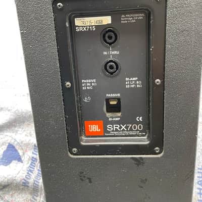 JBL SRX 715 GREAT CONDITION W/ Padded Covers and 3 way cables -Stands image 7