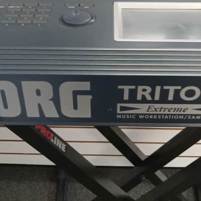 Korg Triton Extreme 61-Key 120-Voice Polyphonic Workstation - Blue image 10
