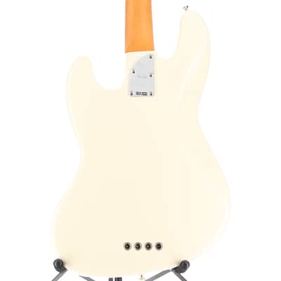 Fender American Professional II Jazz Bass, Rosewood Fingerboard, Olympic White (RC3)(31195) (31195) image 2