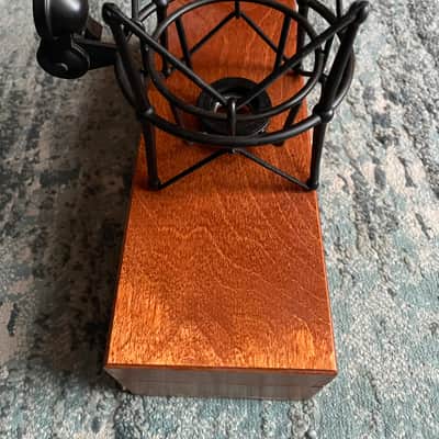 Soundelux USA U99 David Bock Large Diaphragm Multipattern Tube Condenser Microphone - Black image 7