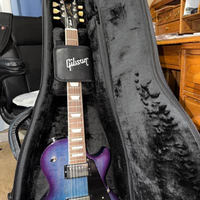 Gibson Les Paul Studio 2024 - New -Blueberry Burst image 8