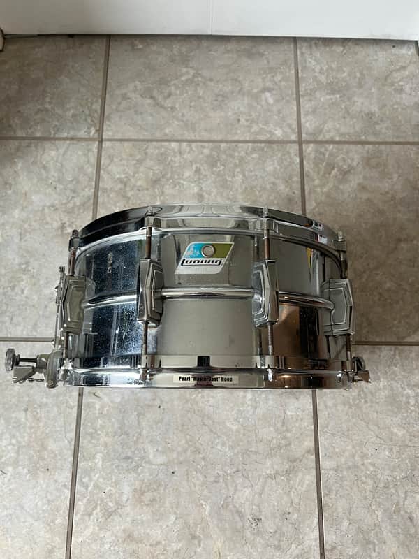 Ludwig No. 411 Super-Sensitive 6.5x14" 10-Lug Aluminum Snare Drum with Pointed Blue/Olive Badge 1969 - 1979 - Chrome-Plated image 1