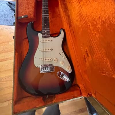 Fender Classic Player '60s Stratocaster With Hard case image 16