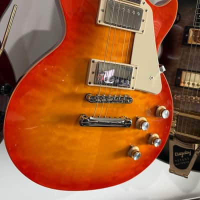 Epiphone Les Paul Standard '60s Quilt Top 2021 - 2025 - Faded Cherry Sunburst w/ HSC image 3