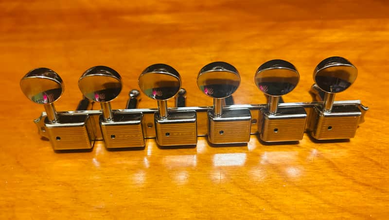 Kluson Deluxe 6 on a plate tuning machine set 00’s - Chrome image 1