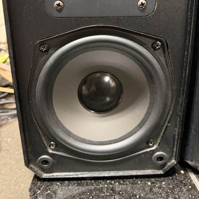 Boston Acoustics HD5 Bookshelf Speakers w/ brackets; Tested SEE VIDEO image 4