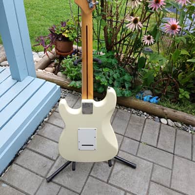 1993 Korean Squier-Fender Stratocaster image 9