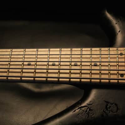 Warwick Fortress 5 LTD Poplar Burl Top 5-String (Nirvana Black OFC) image 8