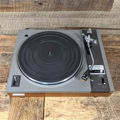 Pioneer PL-115D Semi-Automatic Turntable - Local Pick Up in Milwaukee, WI image 2