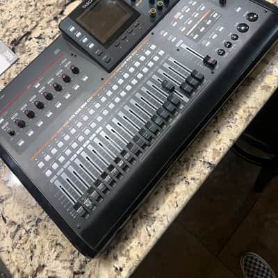 TASCAM DP-32SD 32-track Digital Portastudio 2014 - Present - Black image 1
