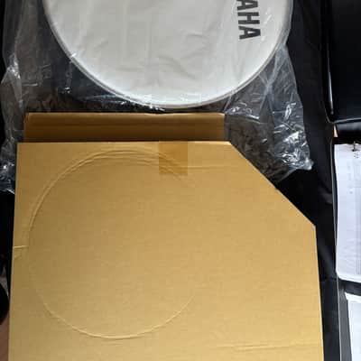 Yamaha by Remo 18” Bass Drum Set 2020s - Smooth white and coated image 3