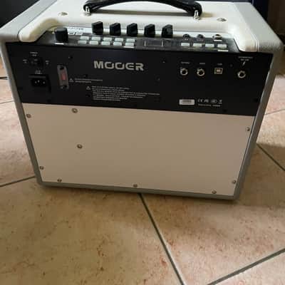 Mooer SD30 30-Watt 1x8" Digital Modeling Guitar Combo 2019 - Present - White image 3