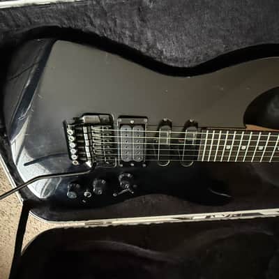 Fender HM Strat 1988-1989 - Gloss Black with Case image 5