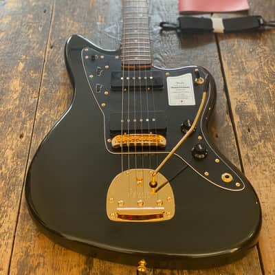 Fender Japan Traditional 2025 Ltd Edition Collection '60s Jazzmaster Black Pearl w/ Matching Headstock image 2