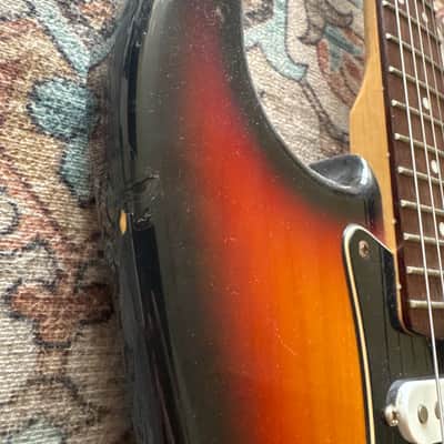 Squier Stratocaster with Rosewood Fretboard 1992 - 1996 - sunburst image 5