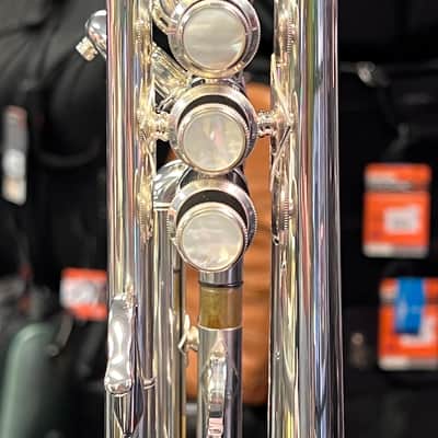 Bach Stradivarius 37 Silver-plated Trumpet image 8