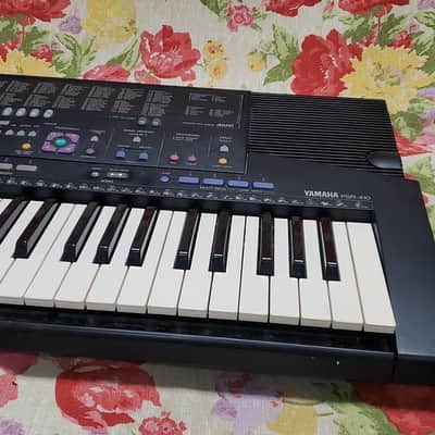 Yamaha PSR-410 Mid- 90's - Black image 4