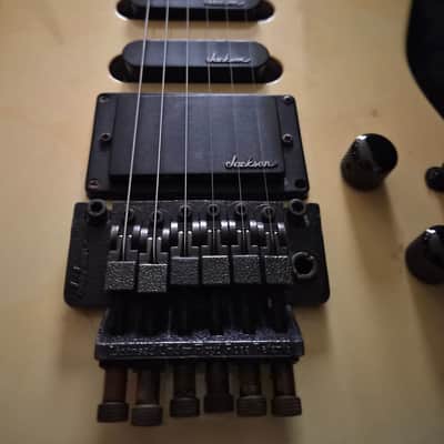 Charvel Model 6 HSS with Rosewood Fretboard 1986 - 1989 - Pearl White image 3