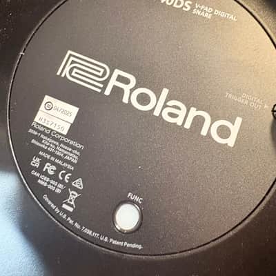Roland PD-140DS V-Pad 14" Mesh Snare Drum Pad- Chrome/Black image 4