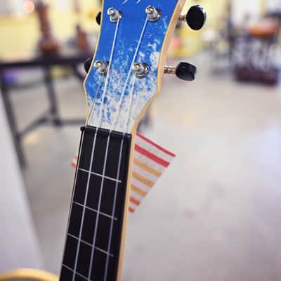 Flight Long Neck Travel Soprano Ukulele - Surf image 7