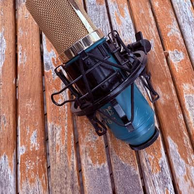 MXL V67G Large Capsule Condenser Mic 2010s - Green/Gold image 3