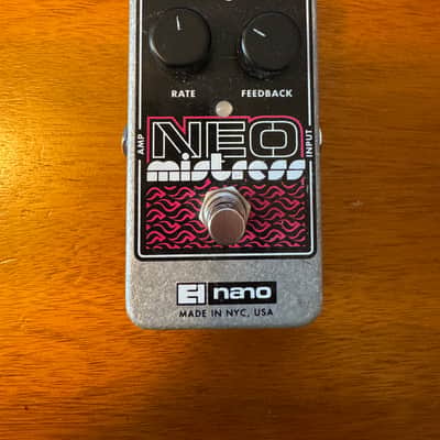 Electro-Harmonix Neo Mistress Flanger 2011 - Present - Black / Pink image 2