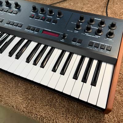Behringer UB-Xa 2026 / Near New Condition/ 3d Party Sounds image 3